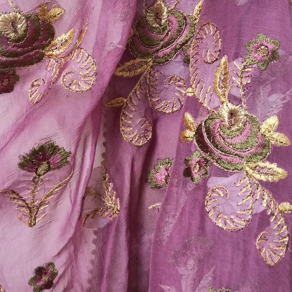 Pure Chiffon Dupatta - Picture 4 of 12